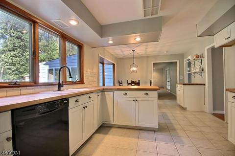 35 Fox Hill Rd, Upper Saddle River, NJ 07458 photo 6