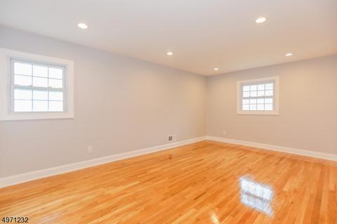 60 Rande Dr, Wayne, NJ 07470 photo 12
