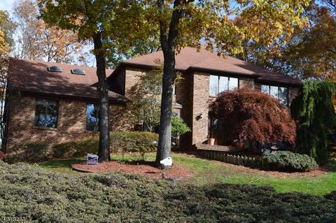 56 Ivy Pl, Wayne, NJ 07470 photo 1