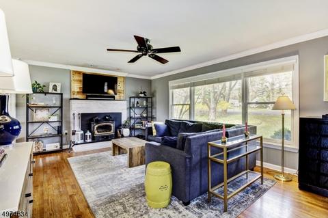 7 Adams Pl, Mendham, NJ 07945 photo 3