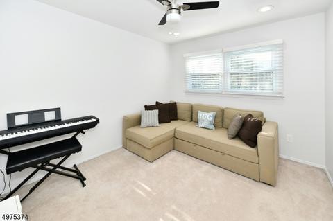 7 Sears Pl, Wayne, NJ 07470 photo 22