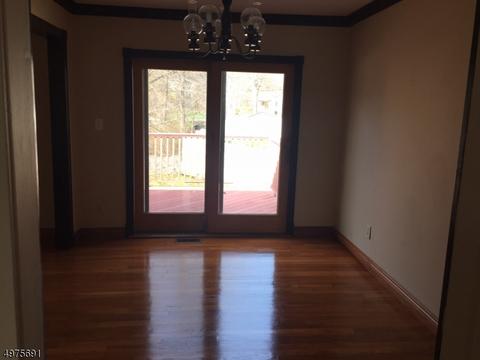 19 Debbie Pl, Dover, NJ 07801 photo 6