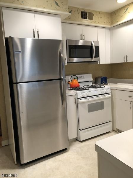 50 Easedale Rd, Wayne, NJ 07470 photo 4