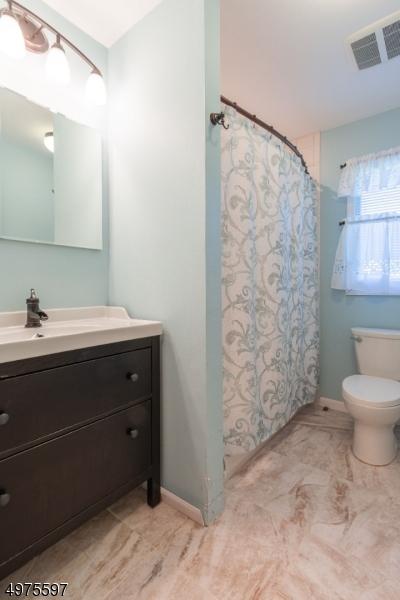 69 Leonard Ter, Wayne, NJ 07470 photo 8