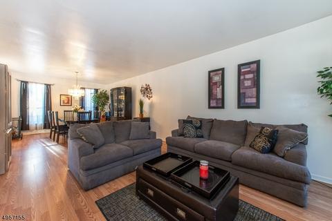 2 Caribou Cir, Wayne, NJ 07470 photo 2
