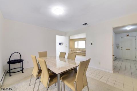 67 Joyce Ln, Wayne, NJ 07470 photo 10