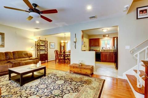24 Emerson Pl, Wayne, NJ 07470 photo 5
