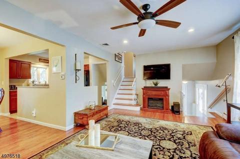 24 Emerson Pl, Wayne, NJ 07470 photo 9