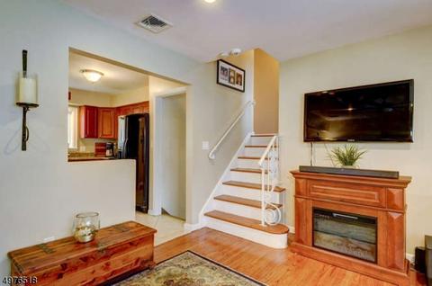 24 Emerson Pl, Wayne, NJ 07470 photo 14