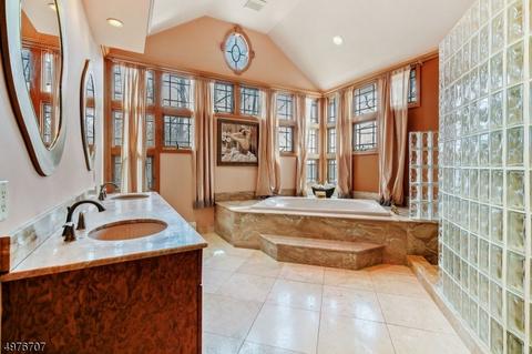 145 Chopin Dr, Wayne, NJ 07470 photo 15