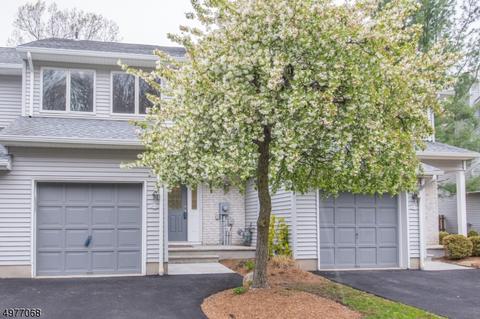 3 Hansen Pl, Wayne, NJ 07470 photo 1