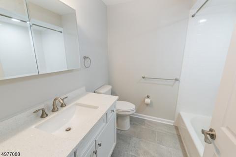 3 Hansen Pl, Wayne, NJ 07470 photo 20