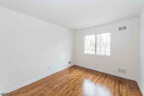 3 Hansen Pl, Wayne, NJ 07470 photo 18