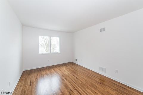 3 Hansen Pl, Wayne, NJ 07470 photo 19