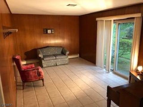 19 Corvair Pl, Wayne, NJ 07470 photo 4