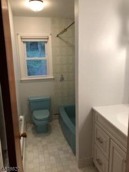 19 Corvair Pl, Wayne, NJ 07470 photo 11