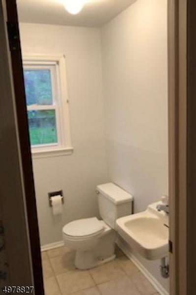 19 Corvair Pl, Wayne, NJ 07470 photo 5
