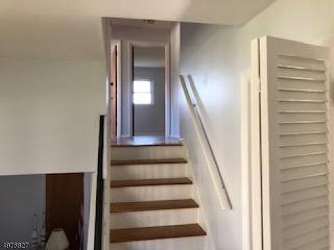 19 Corvair Pl, Wayne, NJ 07470 photo 9