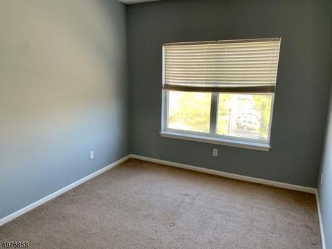 1124 Brittany Dr, Wayne, NJ 07470 photo 11