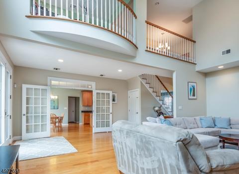 33 Farview Dr, Hackettstown, NJ 07840 photo 4