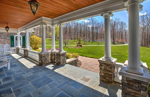 9 Roconan Dr, Mendham, NJ 07945 photo 2