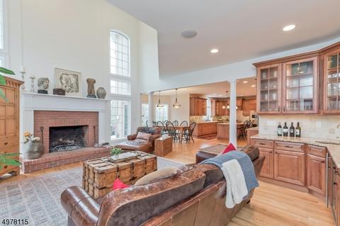 31 Primrose Ln, Bernards, NJ 07920 photo 5
