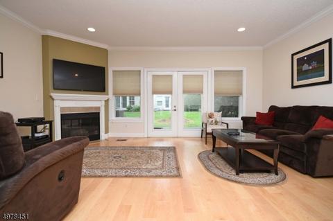 8305 Brittany Dr, Wayne, NJ 07470 photo 7