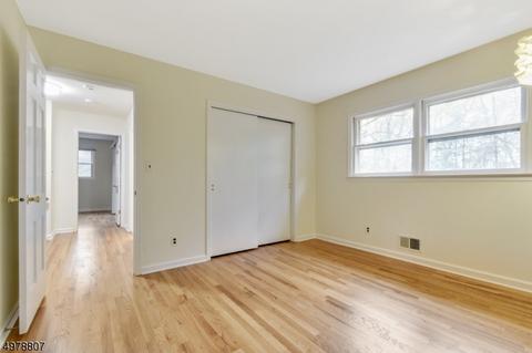 102 Exeter Dr, Berkeley Heights, NJ 07922 photo 15