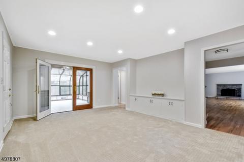 102 Exeter Dr, Berkeley Heights, NJ 07922 photo 9