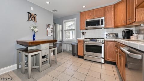 35 New St, Wayne, NJ 07470 photo 5