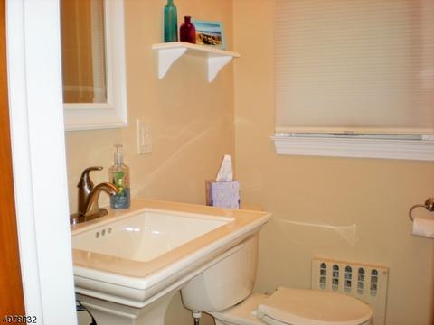 91 Wilson Ave, Wayne, NJ 07470 photo 11