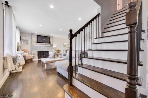 371 Ratzer Rd, Wayne, NJ 07470 photo 2