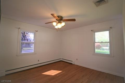 50 Sears Pl, Wayne, NJ 07470 photo 12