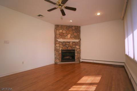 50 Sears Pl, Wayne, NJ 07470 photo 7
