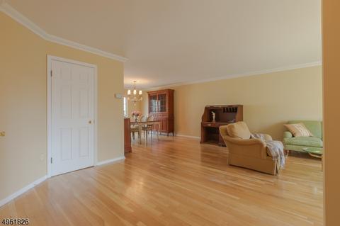 21 Daisy Rd, Berkeley Heights, NJ 07922 photo 4
