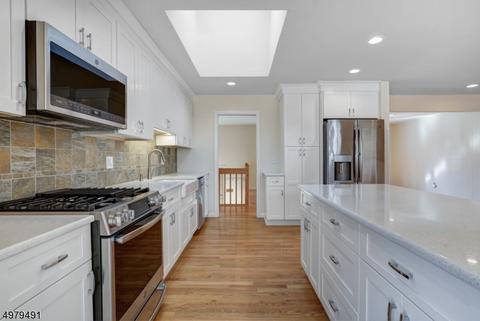 102 Sutton Dr, Berkeley Heights, NJ 07922 photo 6