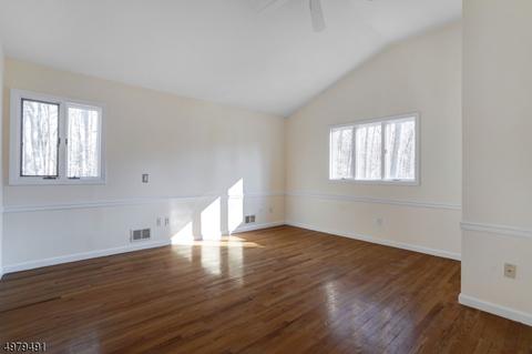 102 Sutton Dr, Berkeley Heights, NJ 07922 photo 14