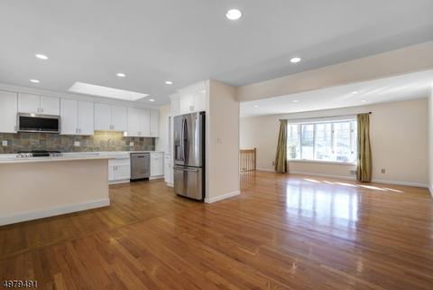 102 Sutton Dr, Berkeley Heights, NJ 07922 photo 10