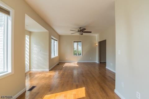 626 Summit Rd, Union, NJ 07083 photo 3