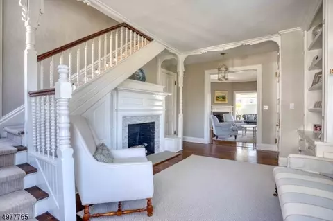 19 Crescent Ave, Summit, NJ 07901 photo 3