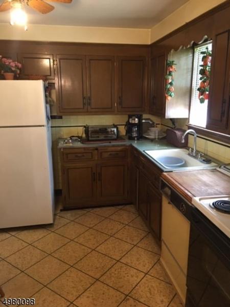 351 Summit Rd, Mountainside, NJ 07092 photo 4