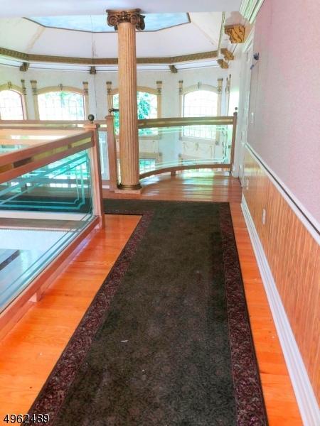 13 Peach Tree Pl, Upper Saddle River, NJ 07458 photo 4
