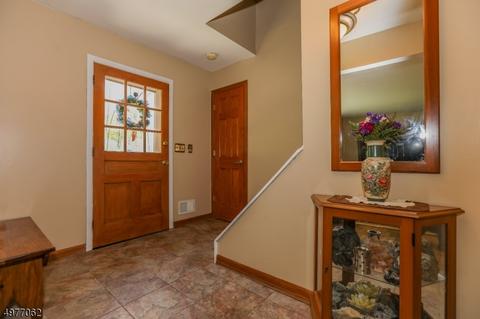 23 Shepherd Dr, Wanaque, NJ 07465 photo 3