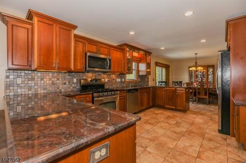 23 Shepherd Dr, Wanaque, NJ 07465 photo 9
