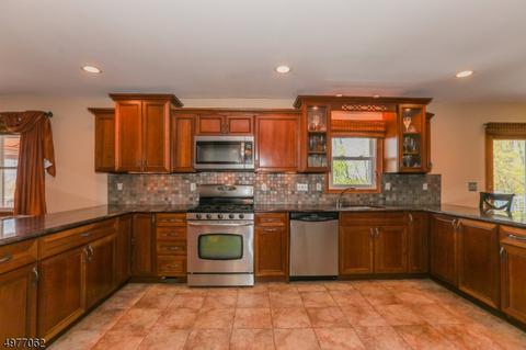 23 Shepherd Dr, Wanaque, NJ 07465 photo 6