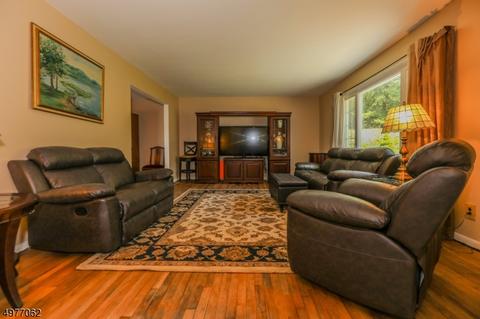23 Shepherd Dr, Wanaque, NJ 07465 photo 4