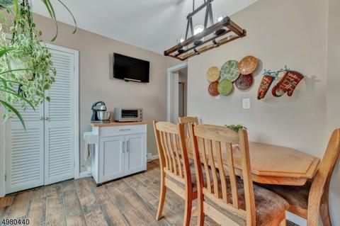 9 Grove Pl, Wayne, NJ 07470 photo 8