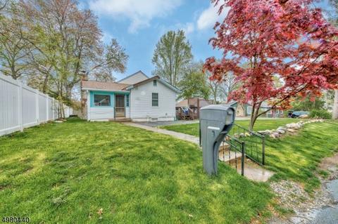 9 Grove Pl, Wayne, NJ 07470 photo 1