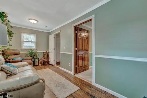 9 Grove Pl, Wayne, NJ 07470 photo 5