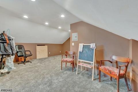 9 Grove Pl, Wayne, NJ 07470 photo 17